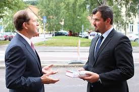 Her brother, mark is a diplomat, who served as the us ambassador to sweden from 2011 to 2015. Untitled American Sustainable Business Alliance