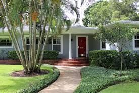 Lastly, it's a good idea to get at least three written estimates before selecting a pro to paint your home's exterior. Florida Homes Exterior Paint Colors Easy Home Decorating Ideas Antidiler