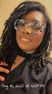 Sometimes you have to pop out and show 'em 🩷💚🫶🏾