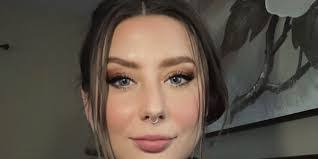 Kendra Mchenry's Instagram, Twitter & Facebook