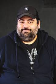 LA TROUPE DES ARTISTES ANONYMES