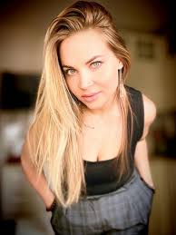 Active and passionate Anastasia, 35 years old, St. Petersburg, Russia I'm  loyal, hot, passionate, kind and loving! Also I am always honest and  faithful to my man. Age does not matter to