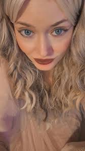 I was doing a tiktok video and my wig and attire reminded me a bit of  Glinda. ✨️🫧