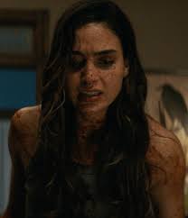 Sam and Erin (You're Next) have so much in common imo. Who do you think  would win in a 1v1 ? : r/Scream