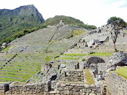 Pictures of machu picchu, the lost city of the incas, were what inspired us to visit peru in the first place.a picture is worth 1000 words and i hope our images of machu picchu will ignite your wanderlust and lead you to the sacred valley of peru to experience the remains of a remarkable civilization. Machu Picchu Guide So Planst Du Die Tour Zum Weltwunder