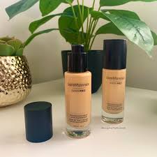 Bareminerals bare pro foundation review! Beauty And The Muslimah Bareminerals Barepro Performance Wear Liquid Foundation Spf20 Review
