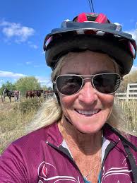 The bike runs great 👍 At 43°, the footpeg scraped a little 🙈