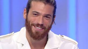 Sequenza di canale 5 del 9 marzo 2020 contenente un'edizione straordinaria del tg5 con il discorso in diretta del presidente del. Can Yaman Torna Su Canale5 Con Erkenci Kus Data D Inizio E Anticipazioni Lanostratv