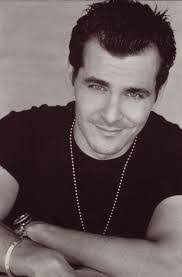 Lenore Wolf's Instagram, Twitter & Facebook