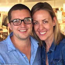 Man pranks his girlfriend with sign at Sydney airport