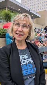 Miss Pennsylvania's Teen Lizzie Shacklett, speaks to the inequities of  education: "I am lucky to have access to a library where I feel empowered  to explore my interests, learn about the world