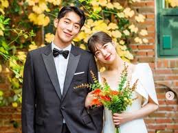 Hingga seketika rotasi kehidupan nya mulai berubah, perpisahan membuat kedua nya belajar dari kesalahan. Start Up Episode 16 Intip Foto Pernikahan Seo Dal Mi Dan Nam Dosan