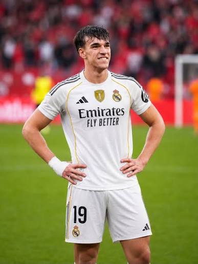 BREAKING NEWS🚨: Carlos Espi joins Real Madrid, it's official