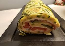 Roule De Courgettes Au Saumon Guy Demarle Recette Roule De Courgette Recette Repas Dinatoire
