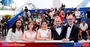La civil se encuentra compitiendo por dos premios en el festival de cannes, el primero dentro de la categoría «una cierta mirada», que se centra en reunir al cine más joven y de autor; Npblvoadr2x Mm