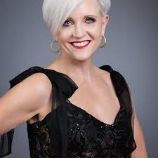 Planting seeds of hope, love and grace in small moments everyday changes  this world more than one big moment ever could. Each little moment of  sharing our light with someone else -