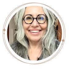 Personalized readings for individuals and couples looking to live their  best life aligned with their souls' purpose.