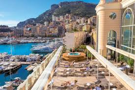 11 Destinations Pour Voyager Comme Les Familles Royales Monte Carlo Monaco Destinations