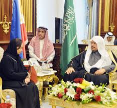 جاء ذلك خلال جلسة مجلس الشورى العادية الحادية والثلاثين للسنة. Ù…Ø¬Ù„Ø³ Ø§Ù„Ø´ÙˆØ±Ù‰ Ø±Ø¦ÙŠØ³ Ù…Ø¬Ù„Ø³ Ø§Ù„Ø´ÙˆØ±Ù‰ ÙŠØ³ØªÙ‚Ø¨Ù„ Ø±Ø¦ÙŠØ³Ø© Ù…Ø¬Ù„Ø³ Ø§Ù„Ù†ÙˆØ§Ø¨ Ø¨Ø¬Ù…Ù‡ÙˆØ±ÙŠØ© Ø§Ù„ÙÙ„Ø¨ÙŠÙ†