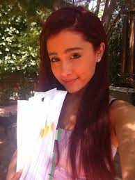 During the 2012 presidential election, queen b made her insta debut and showed love for both texas (her home state) and president barack obama. Ariana S Instagram