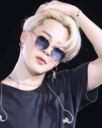 Jimin's solo exhibition “The Truth Untold” in Los Angeles, USA 🇺🇸 is  currently THE BEST SELLING #1 event