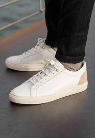 Hey there, i need to find any information about bonne gueule book gratuit, searched all the web couldn't find anywhere. Sneakers Minimalistes Blanches Et Beiges En Cuir Bonnegueule
