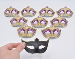 An animal theme is another great option for a masquerade party. S5tet7h4p4 Ivm
