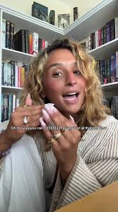 Hayley Williams' New Song 'Parachute' Breakdown