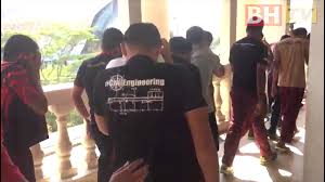 18 pelajar upnm diperintah bela diri. 6 Penuntut Upnm Didakwa Bunuh Zulfarhan