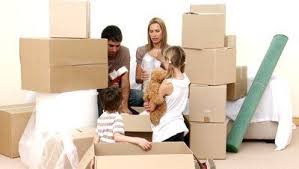 Resultado de imagen de familia de mudanza