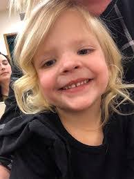 Susana Dennis's Instagram, Twitter & Facebook