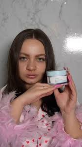 @iunik_official iUNIK Beta-Glucan 3X Barrier Cream! It works tirelessly to  strengthen every layer of your skin barrier, leaving your skin resilient  and healthy. The perfect go-to for repair, ...