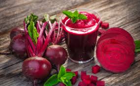 Blender buah naga dan saring agar bijinya tidak tercampur. Rekomendasi Buah Sebagai Pewarna Alami Untuk Makanan