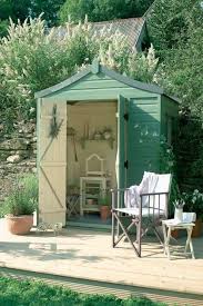 Peinture D Exterieur Mur Et Sol Peinture Pour Bois Beton Metal Cabane Jardin Petit Jardin De Ville Et Petite Cabane De Jardin