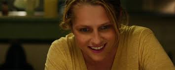Romantische bestsellerverfilmung nach nicholas sparks, in der ein notorischer single ausgerechnet in seiner von ihm entnervten nachbarin die große liebe findet. The Choice Kleine Hunde Und Grosse Gefuhle Im Neuen Trailer Zur Nicholas Sparks Verfilmung Kino News Filmstarts De