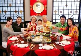 Chinese Dining Etiquette Guide 8 Do S And Don Ts Vision Times Chinese Dinner Dining Etiquette Chinese New Year