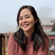 Jennifer Urrutia's Instagram, Twitter & Facebook