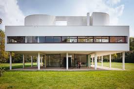 Le Corbusier Villa Savoye Mid Century Home Corbusier Architecture Bauhaus Architecture Le Corbusier Architecture