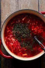 However, ask ten ukrainians how to make ukrainian borscht, and you probably won't get the same answer from any of them! Easy Vegetarian Borscht Soup Happy Kitchen