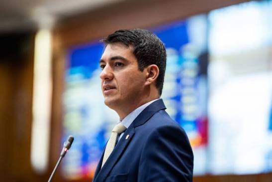 Assembleia Legislativa do Estado do Maranhão - Aprovado projeto de Fernando  Braide que desburocratiza manutenção e abertura de empresas