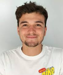 Arthur Carpentier's Instagram, Twitter & Facebook