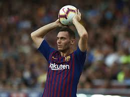 Vermaelen's wife, polly parsons, took a thomas vermaelen impressed alongside gerard pique (picture: Primera Division News Thomas Vermaelen Fehlt Barca Wochenlang