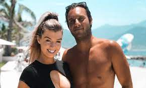 Too Hot to Handle's Bryce Hirschberg & Nicole O'Brien split 'after many  failed attempts to reunite' | Daily Mail Online