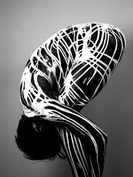 Black And White African Artwork This Is An Amazing Work Of Art Body Art Painting Body Art Photography Body Painting