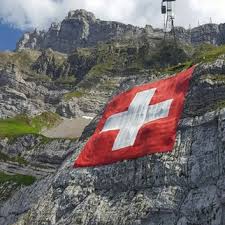 Kanalisationen sind oft nicht für schwere gewitter gebaut. Schweizer Nationalfeiertag Zora On The Roads Webseite