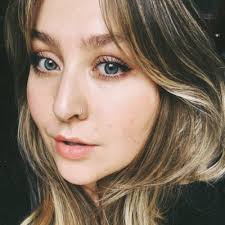 Scarlet Sutherland (@scarlet_rose2)