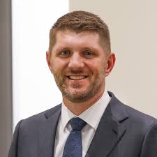 Scott Clouse's Instagram, Twitter & Facebook