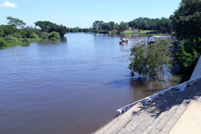 N&iacute;vel do Rio Paraguai retrai mas alerta &eacute; mantido em C&aacute;ceres