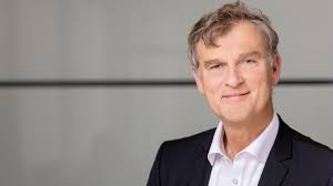 Überraschung bei der Sparkasse Mülheim: Vorstand muss gehen