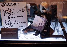 A lot of people on their nintendo ds from what i can see. Nier Automata Collaboration At Square Enix Cafe Akihabara Bunnytokyo